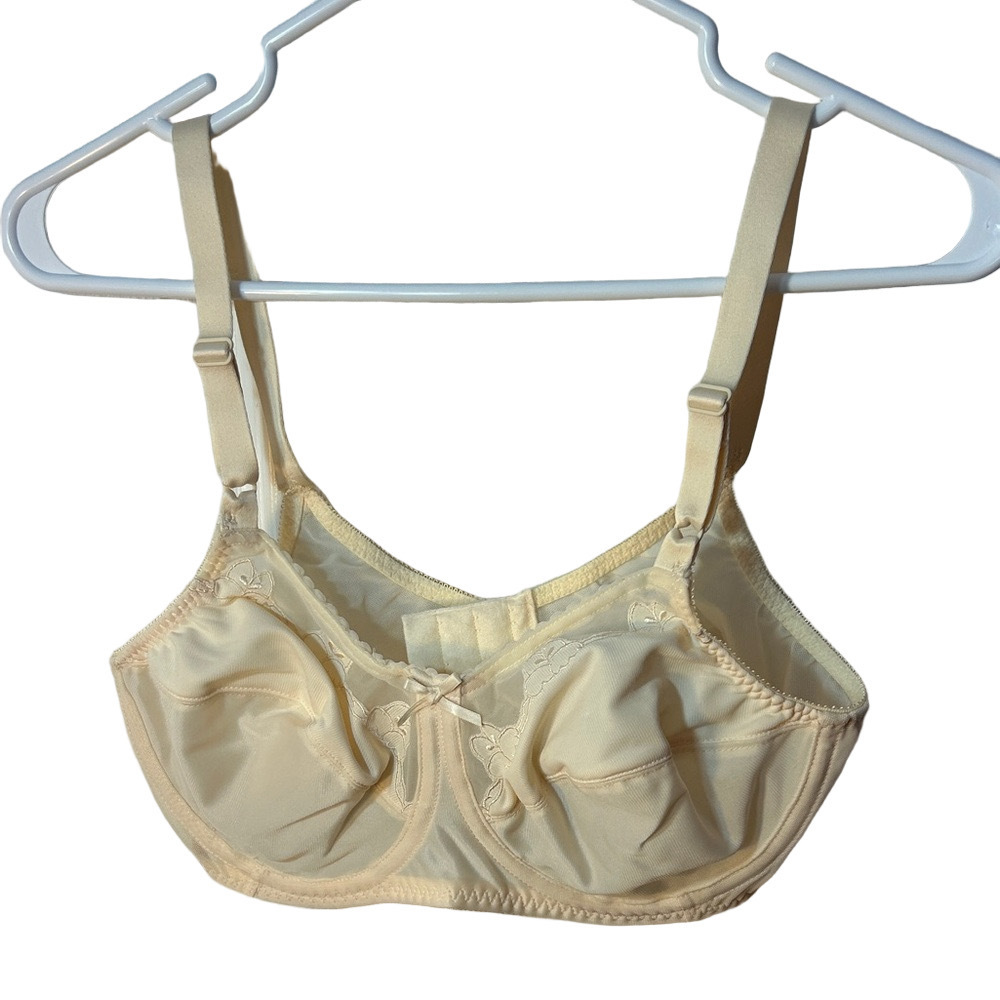 Wonderbra Underwire Elegant Cream Lace Bra GT0180 38C